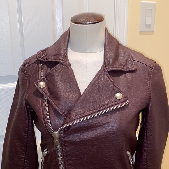 stunning dark brown leather jacket w silver details - Picture 6 of 6